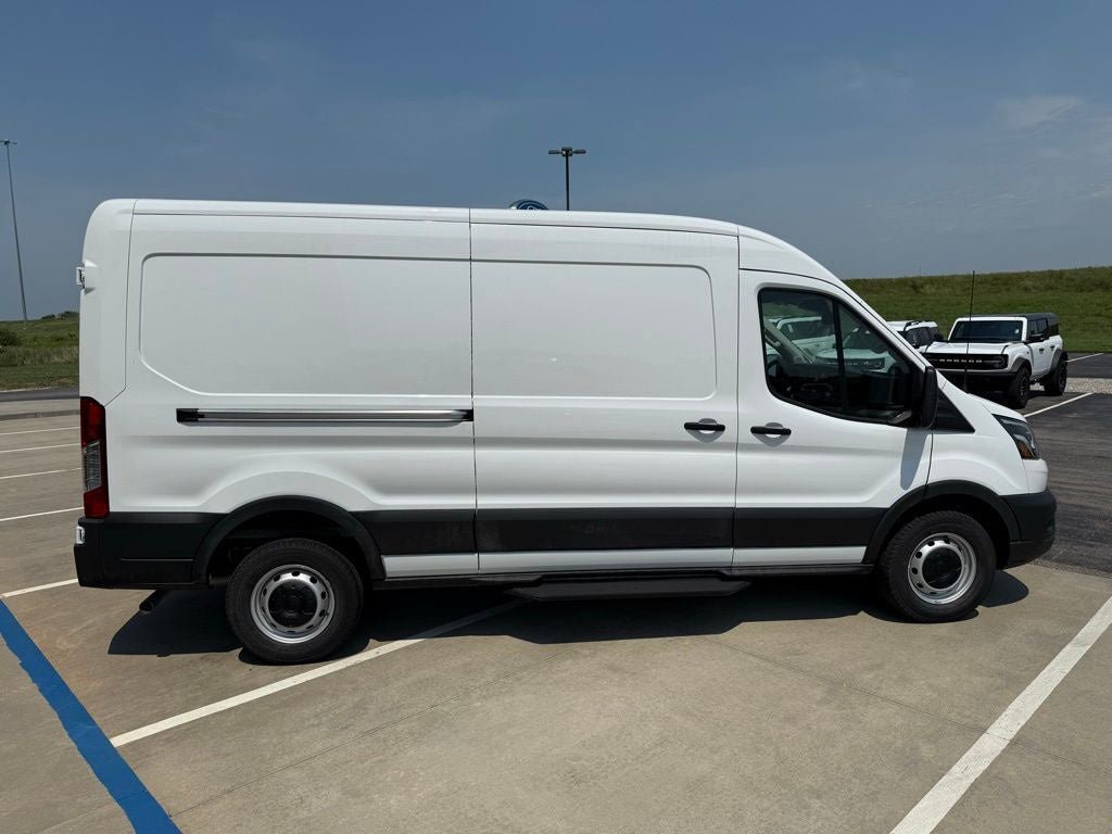 New 2025 Ford Transit 250 148 Medium Roof w/ Load Area Protection Package RWD image 8