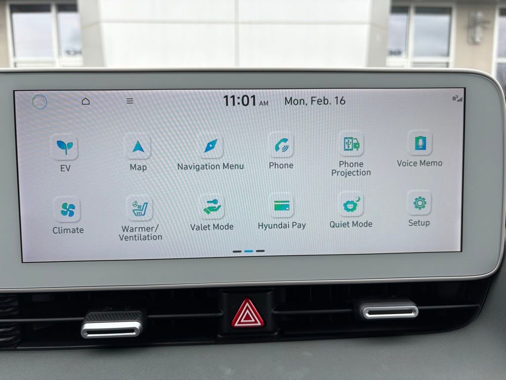 Used 2023 Hyundai Ioniq 5 Limited image 19