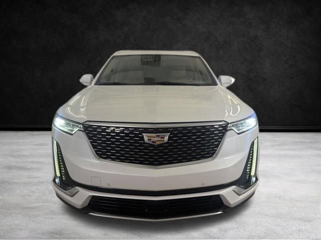 Used 2020 Cadillac XT6 Premium Luxury w/ Platinum Package FWD image 3