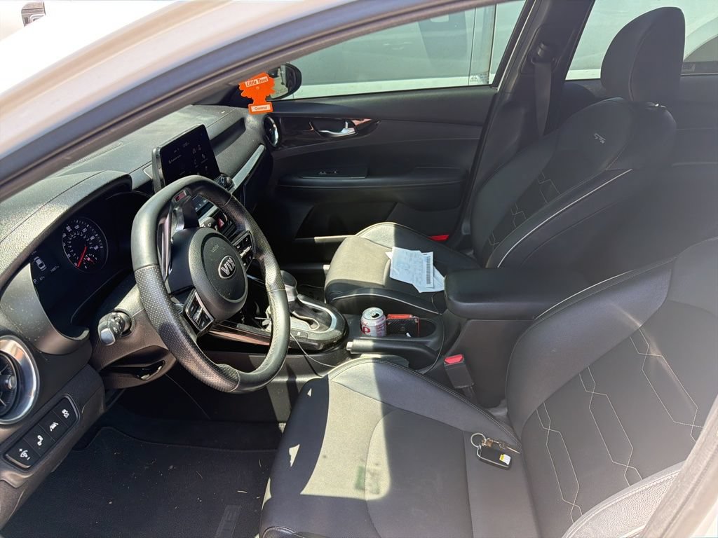 Used 2021 Kia Forte GT-Line w/ GT-Line Premium Package FWD image 5