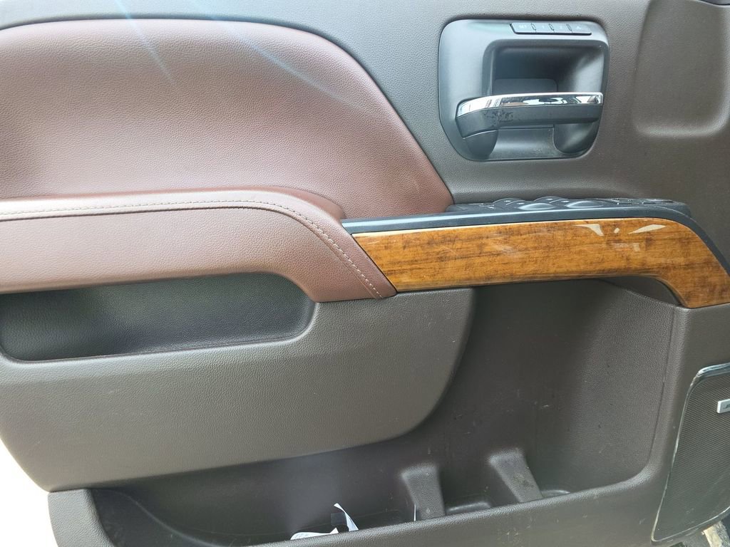 Used 2016 Chevrolet Silverado 2500 High Country image 9