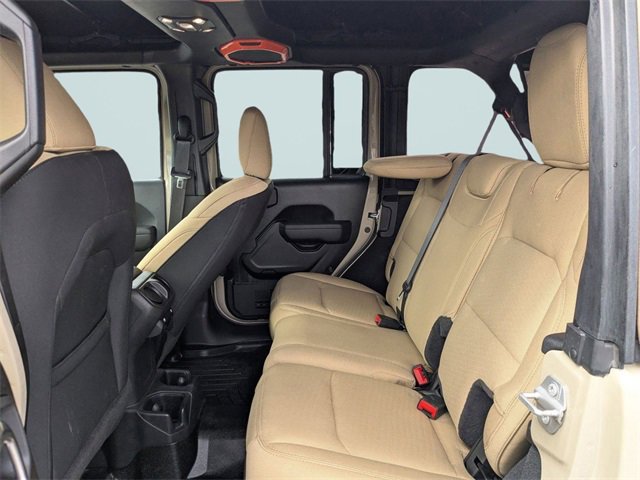 Used 2022 Jeep Wrangler Unlimited Sport image 13
