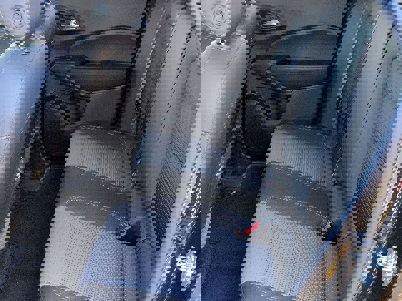 Certified 2024 Chevrolet Trax LT w/ Driver Confidence Package image 21