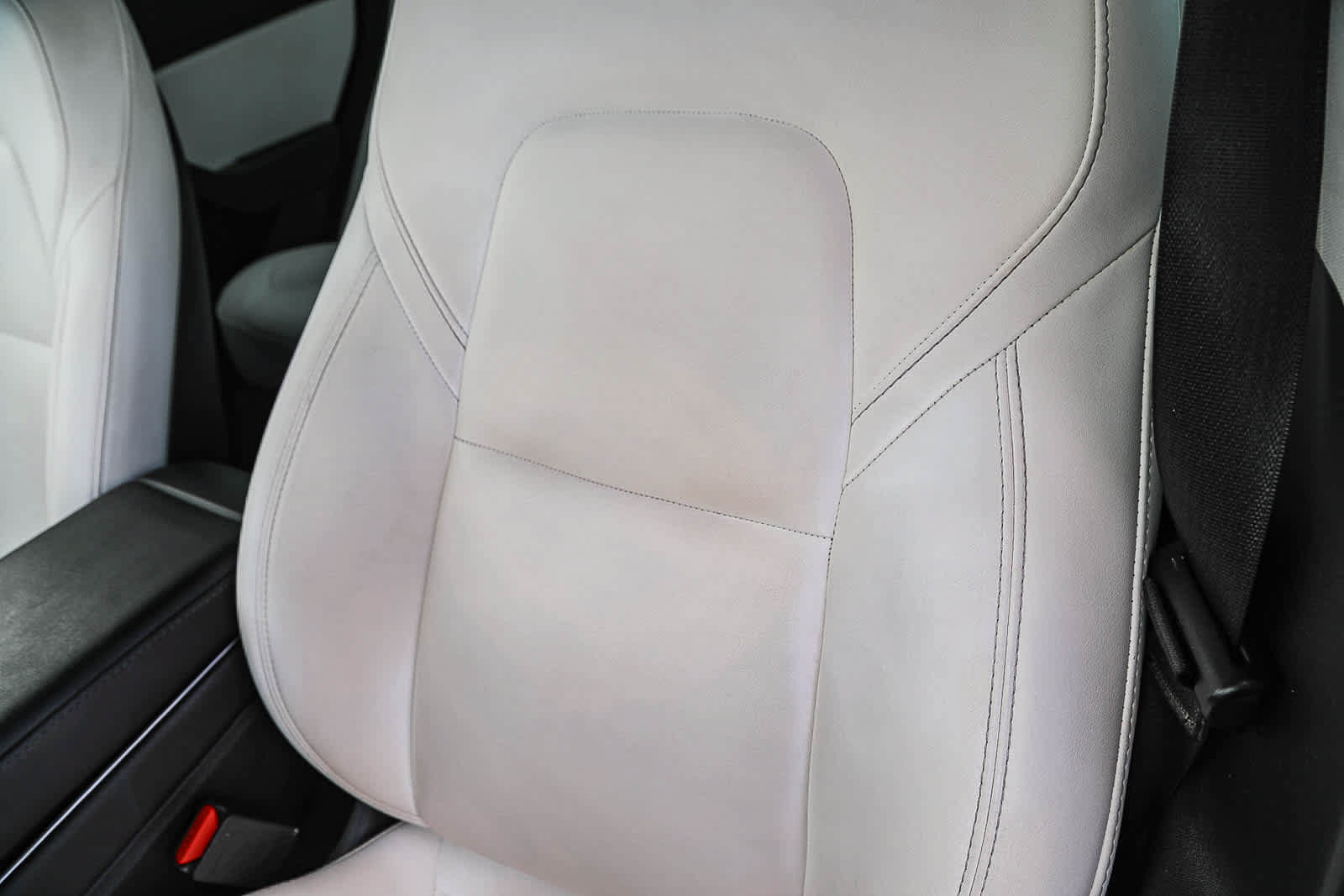 Used 2020 Tesla Model 3 Standard Range RWD image 26