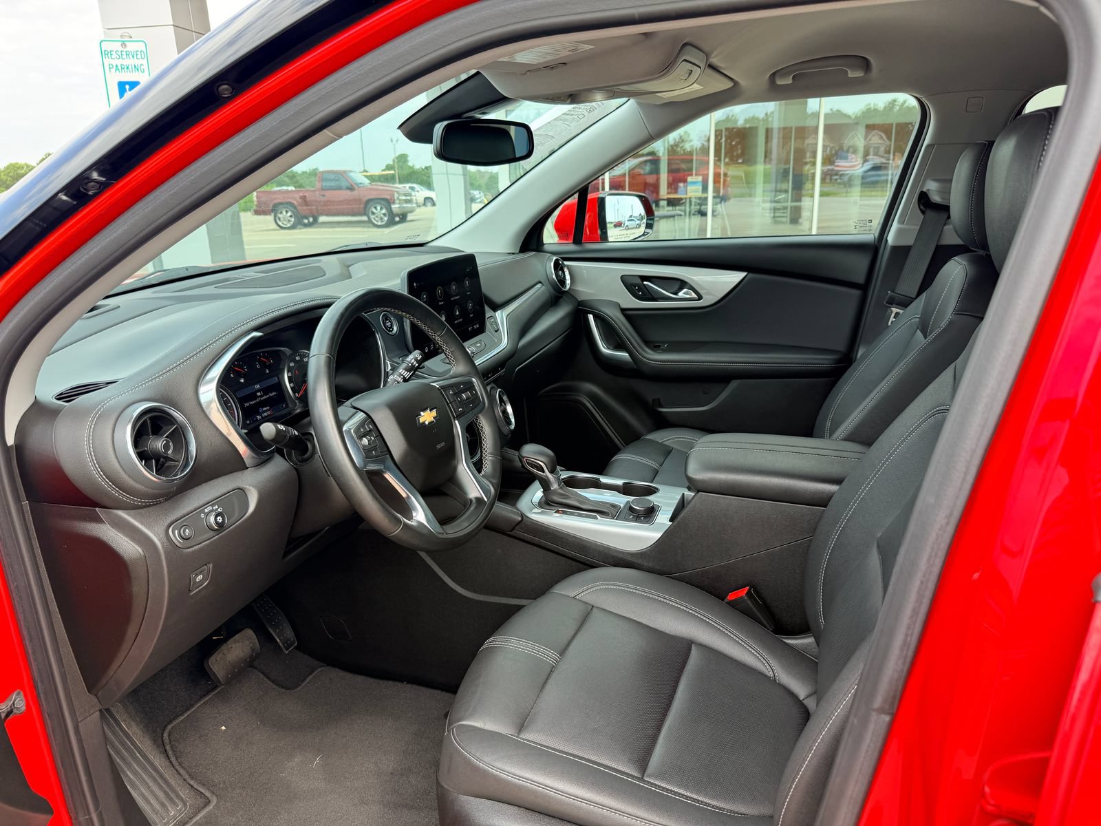 Used 2024 Chevrolet Blazer LT FWD image 10