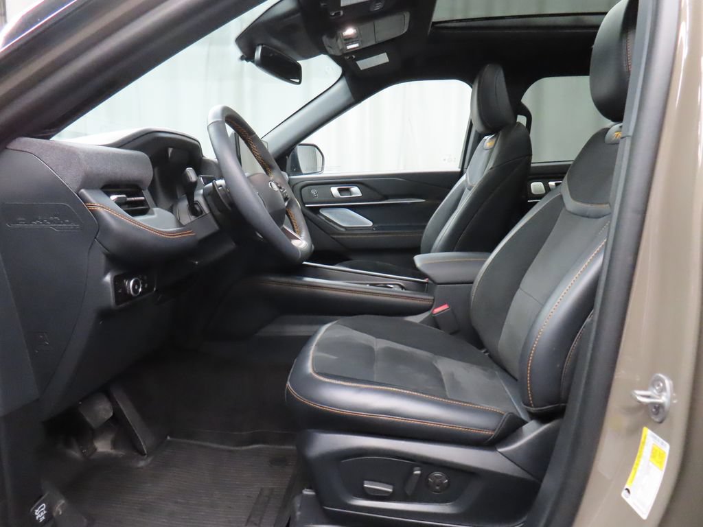 Used 2026 Ford Explorer Tremor w/ Tremor Ultimate Package AWD/4WD image 15