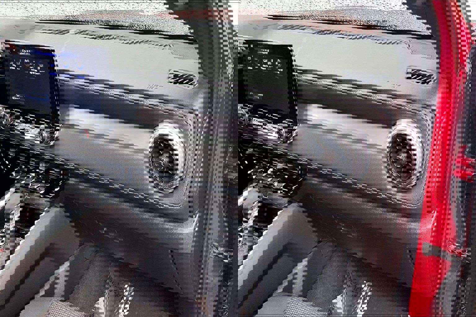 Used 2024 Chevrolet Colorado LT w/ LT Convenience Package image 21