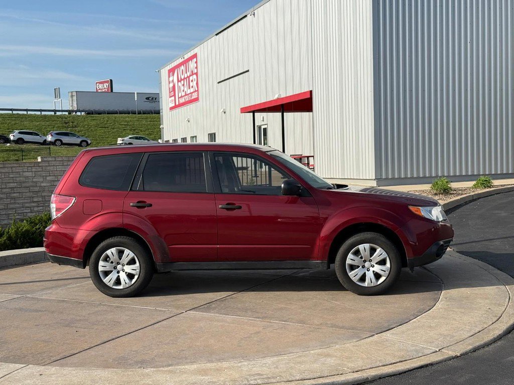 Used 2011 Subaru Forester 2.5X image 2