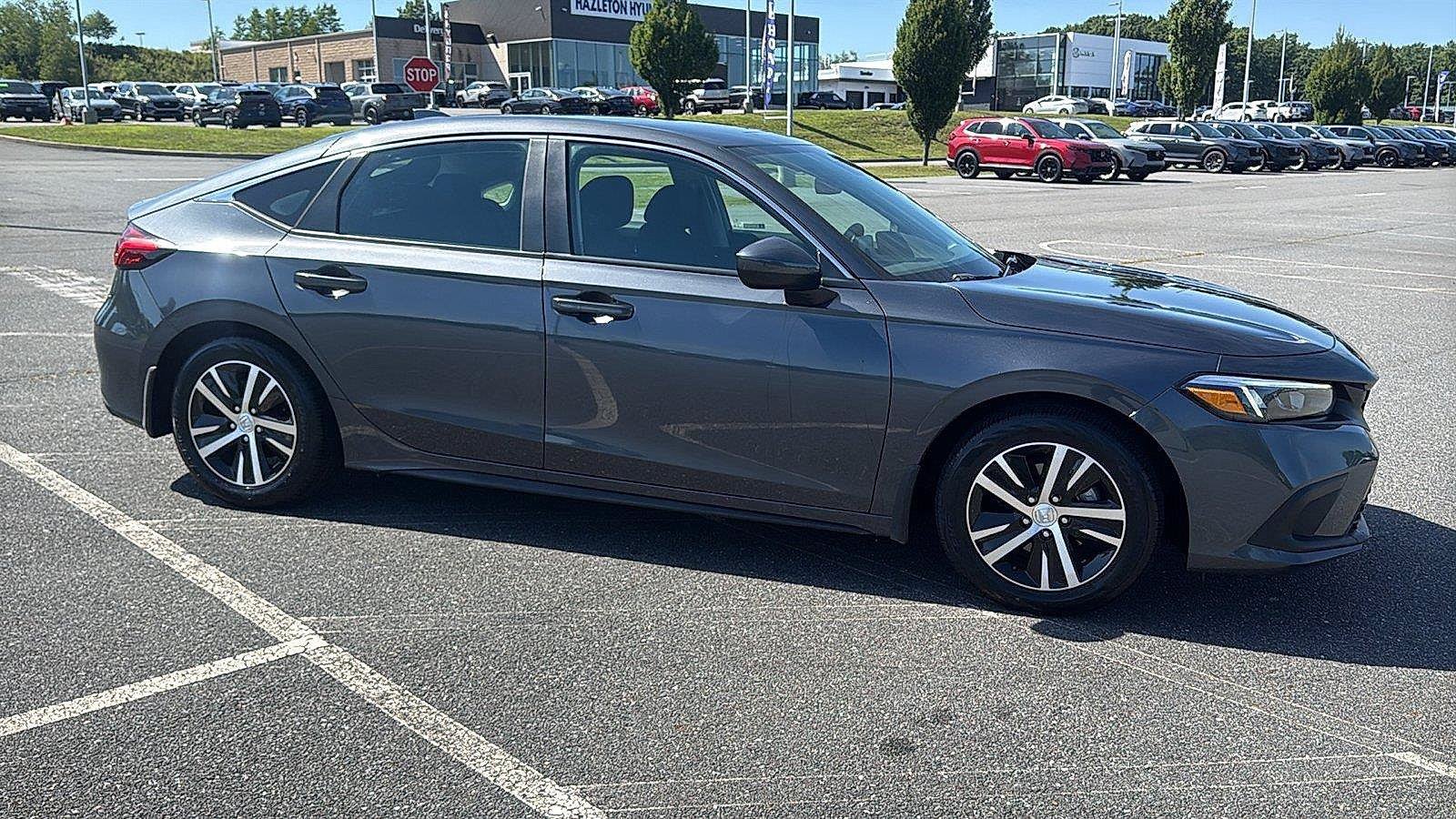 Used 2023 Honda Civic LX image 3