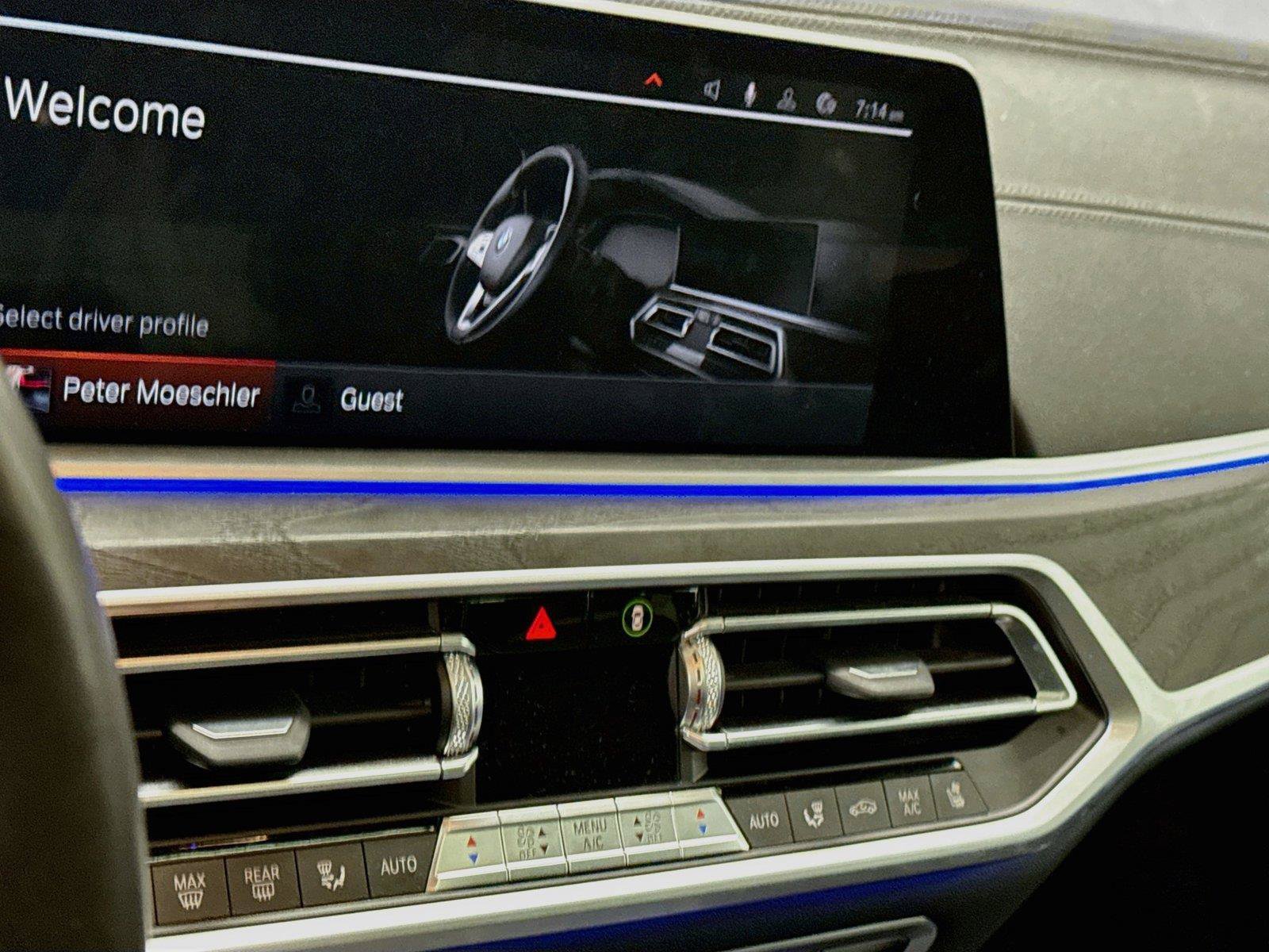 Used 2022 BMW X7 M50i w/ Dynamic Handling Package AWD/4WD image 4