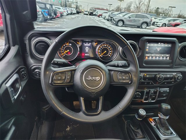 Used 2023 Jeep Gladiator Sport image 15