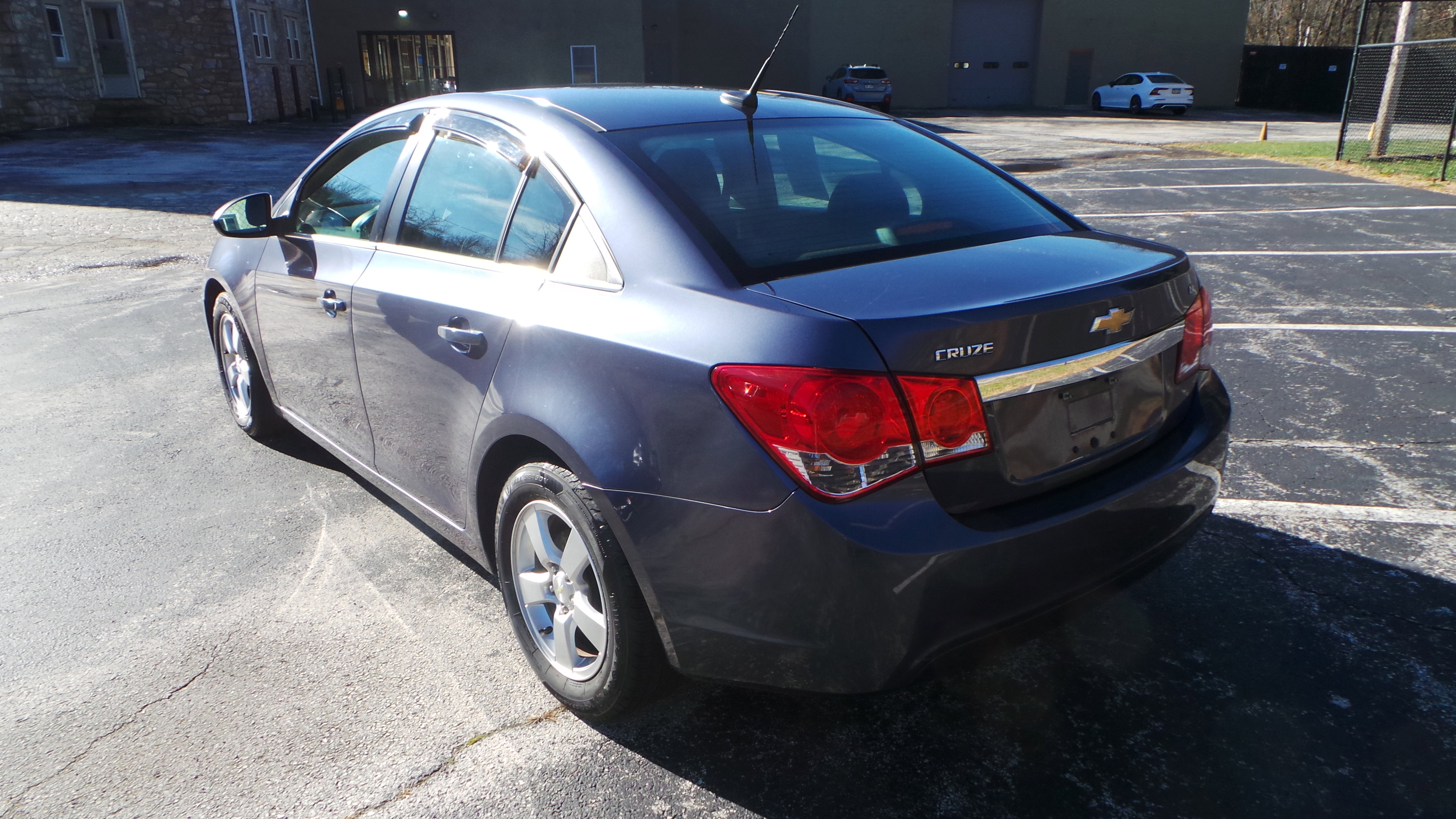 Used 2014 Chevrolet Cruze LT image 4