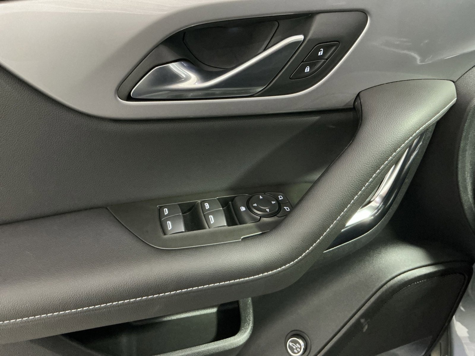 New 2026 Chevrolet Blazer LT w/ Convenience Package image 23