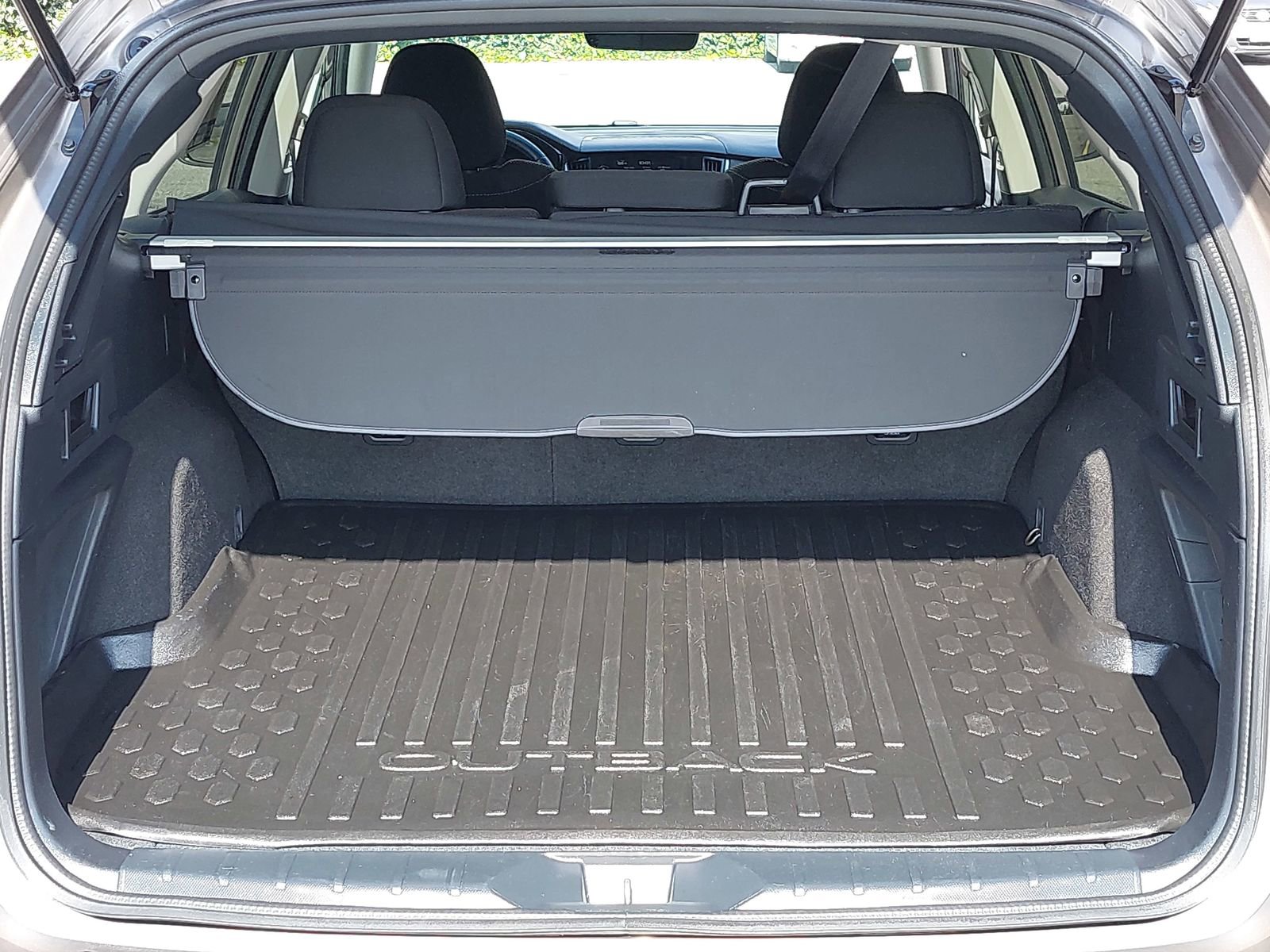 Used 2022 Subaru Outback Premium image 12