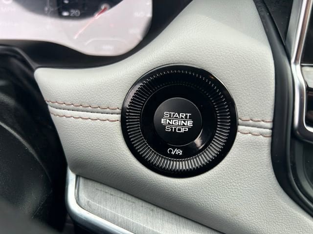 Used 2022 Jeep Compass Limited AWD/4WD image 25
