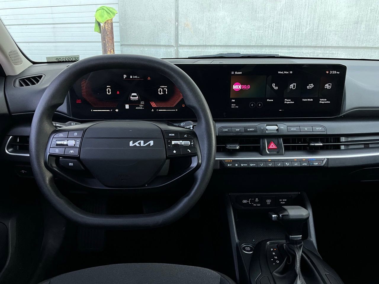 Used 2025 Kia K4 LXS image 12