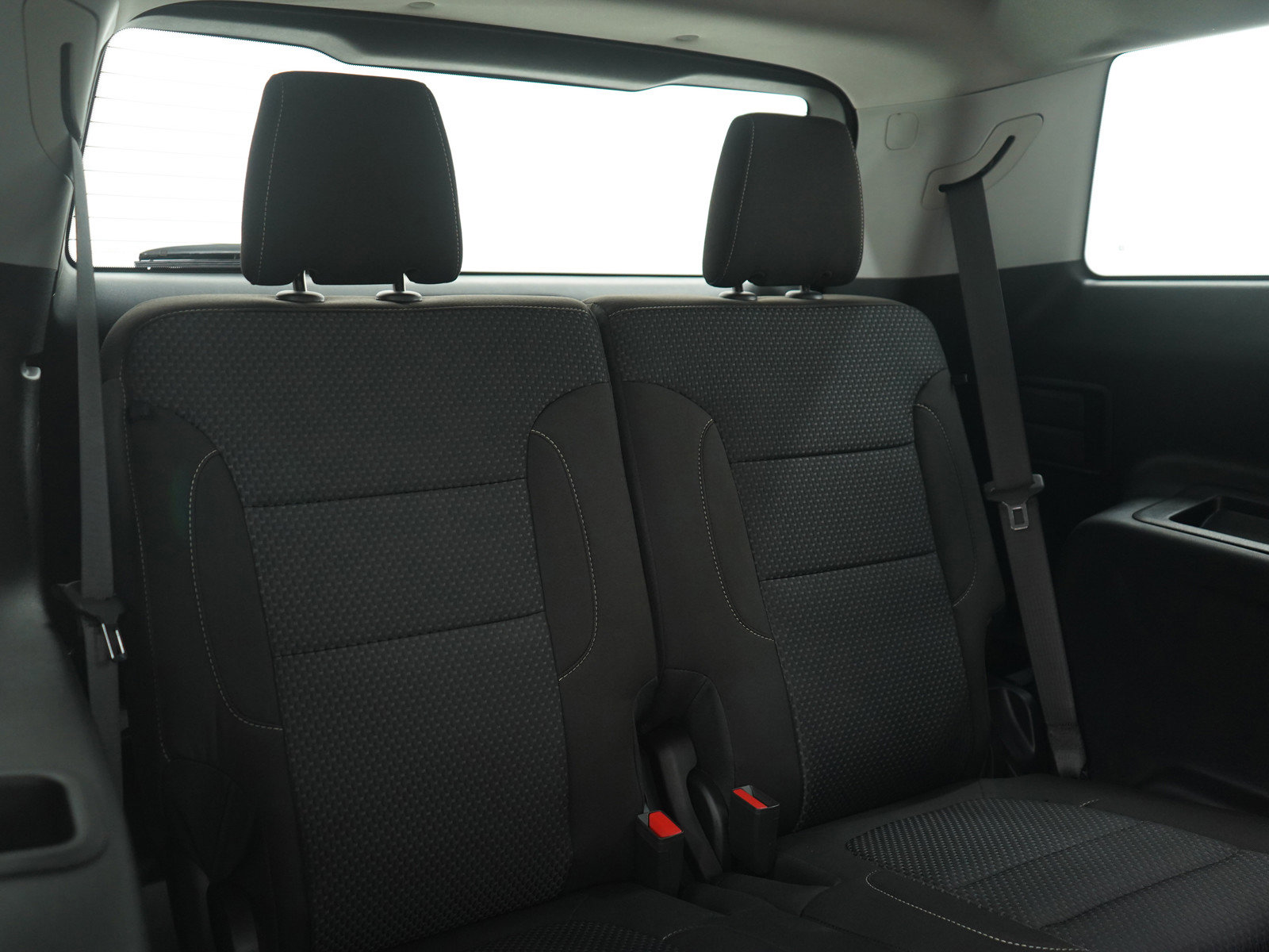 Used 2023 GMC Acadia SLE image 12