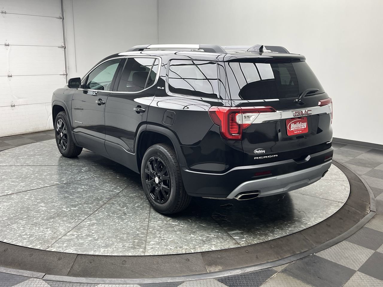 Certified 2023 GMC Acadia SLE w/ Driver Convenience Package AWD/4WD image 2
