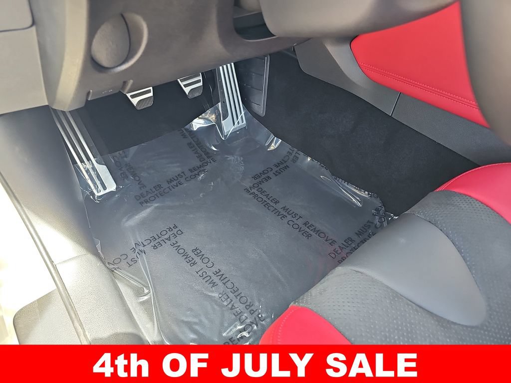 Used 2025 Nissan Z Performance w/ Floor Mat Package RWD image 13