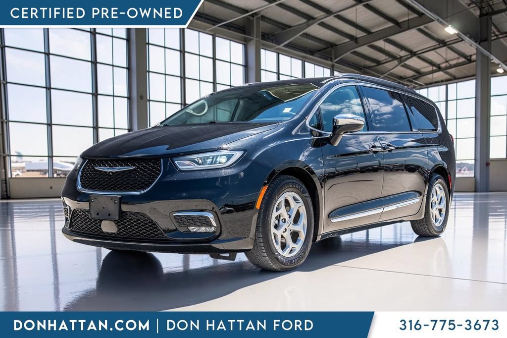 Used 2023 Chrysler Pacifica Limited