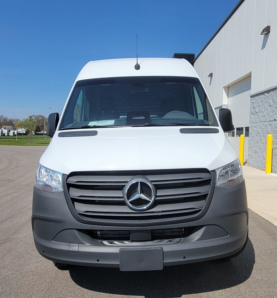 New 2025 Mercedes-Benz Sprinter 2500 image 2