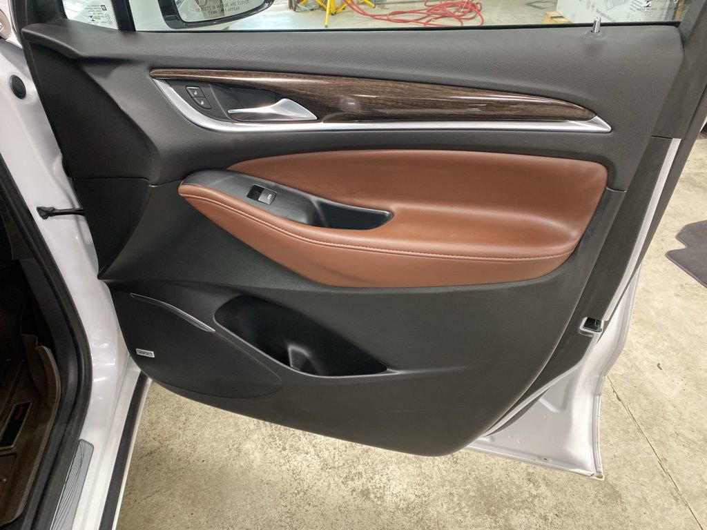 Used 2021 Buick Enclave Avenir w/ Avenir Technology Package image 21