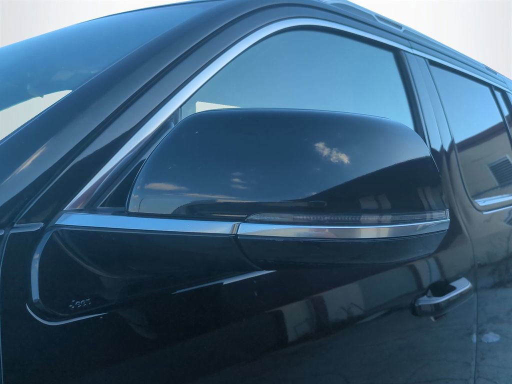 Used 2024 Jeep Wagoneer Series II image 12