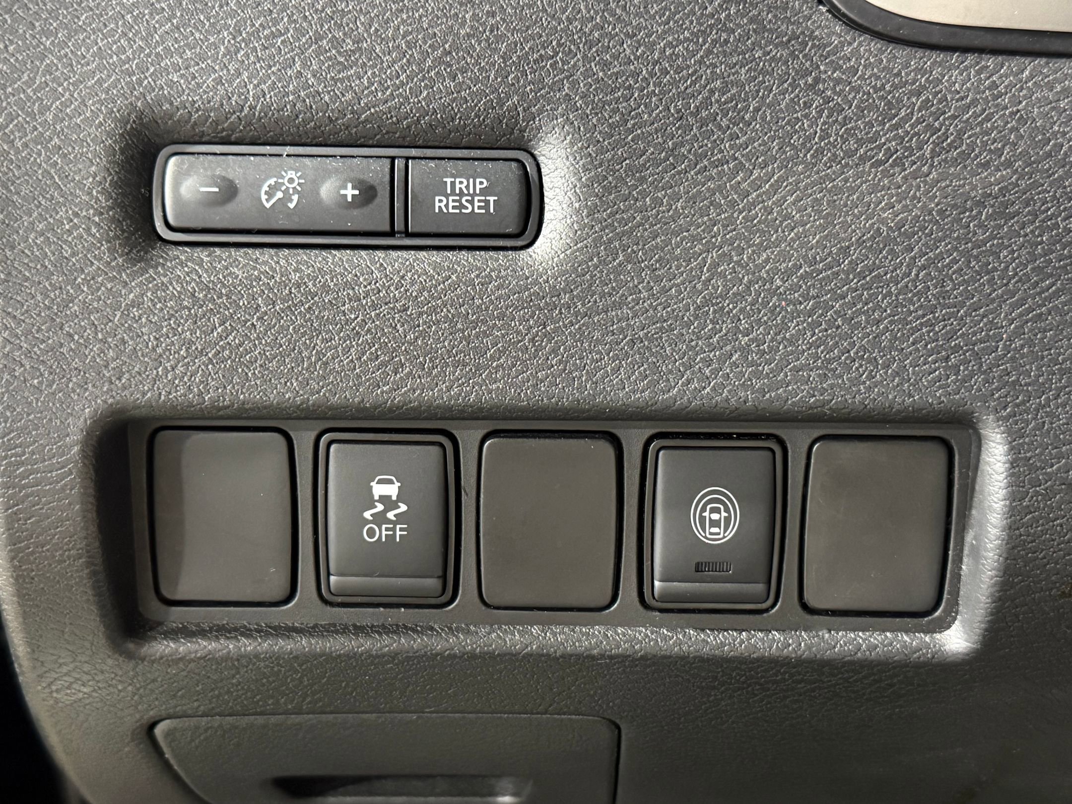 Used 2020 Nissan Murano SV image 16