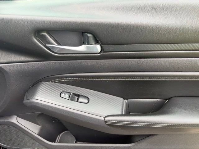 Used 2020 Nissan Altima 2.5 S AWD/4WD image 34