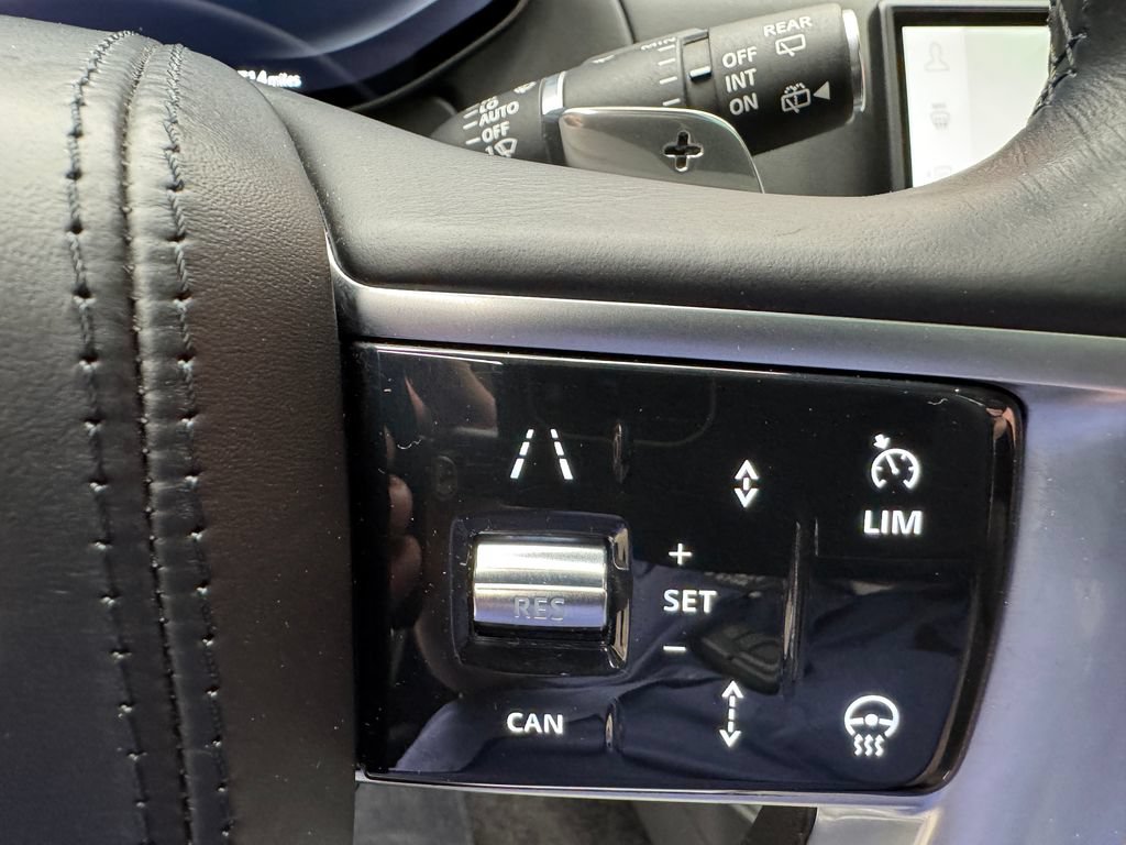 Used 2024 Land Rover Range Rover SE AWD/4WD image 14
