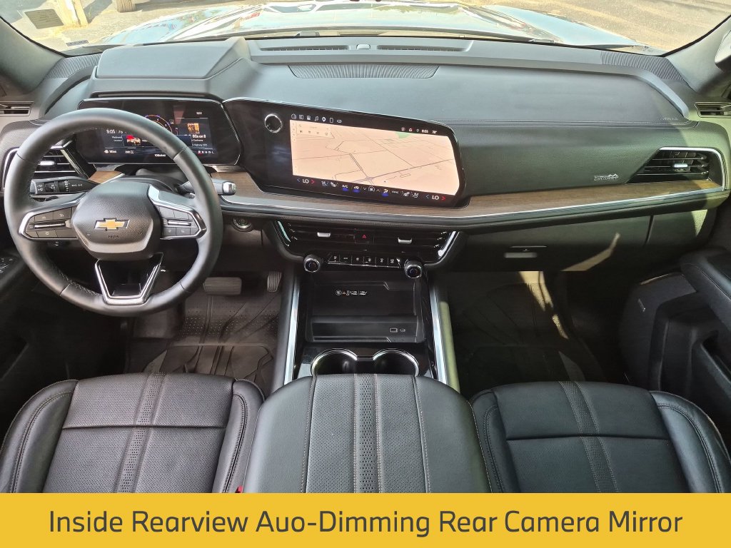 Used 2025 Chevrolet Suburban High Country AWD/4WD image 28
