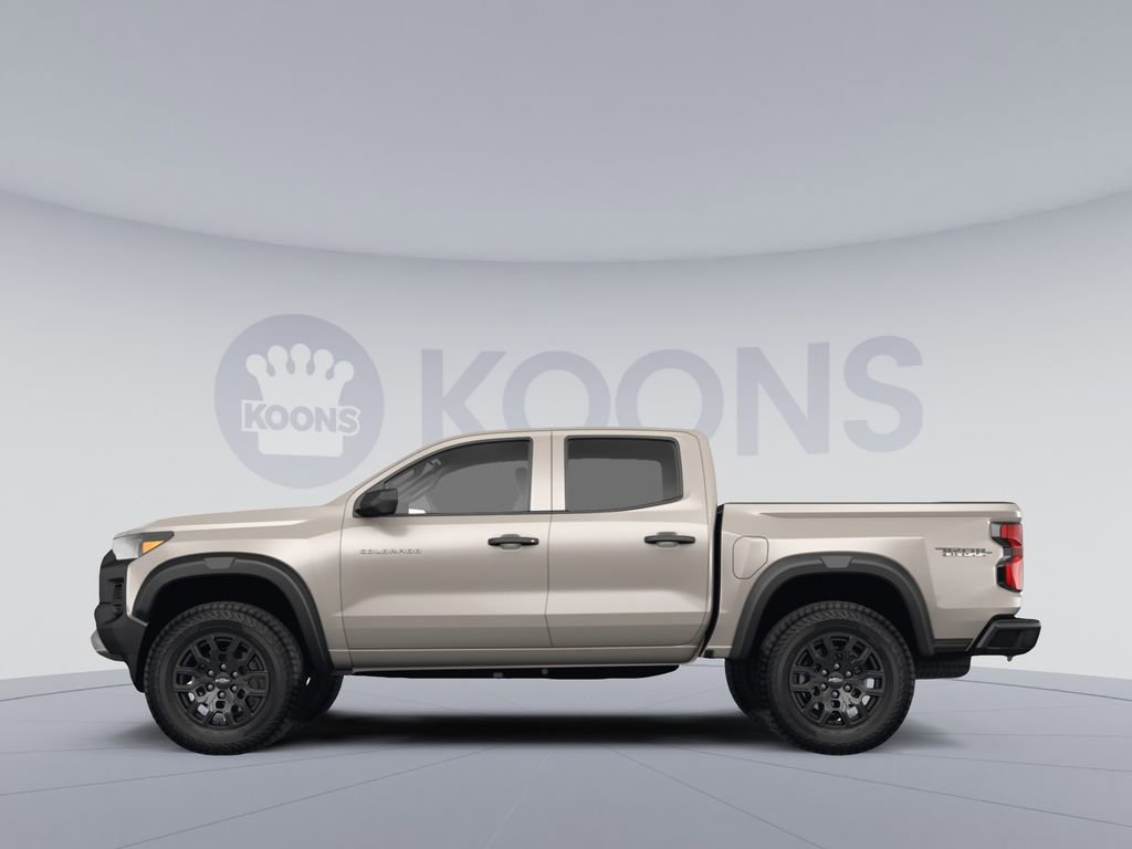 Used 2024 Chevrolet Colorado Trail Boss image 2