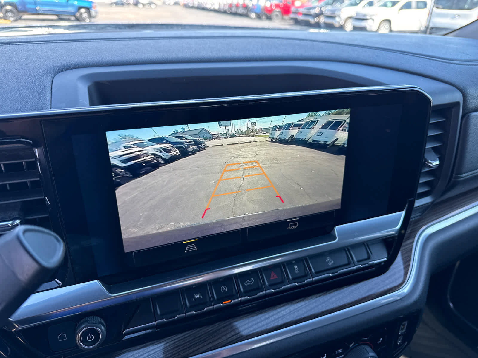 Certified 2022 Chevrolet Silverado 1500 LT AWD/4WD image 17