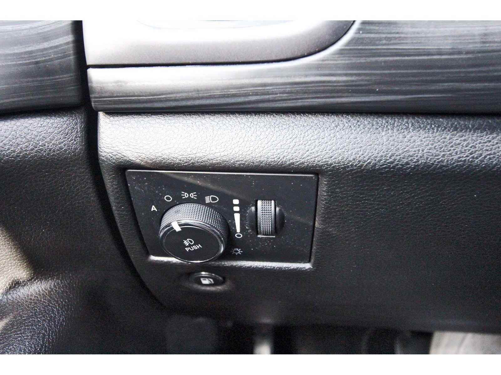Used 2021 Jeep Grand Cherokee Freedom Edition RWD image 18