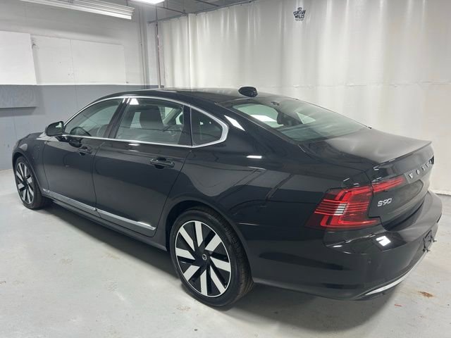 Used 2025 Volvo S90 T8 Plus image 2