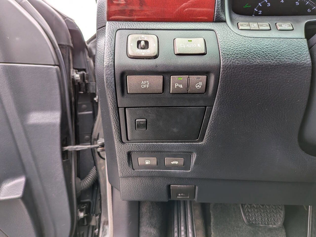 Used 2007 Lexus LS 460 L RWD image 13
