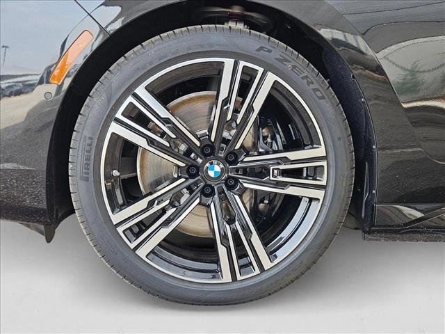 New 2025 BMW i7 eDrive50 w/ M Sport Package image 9