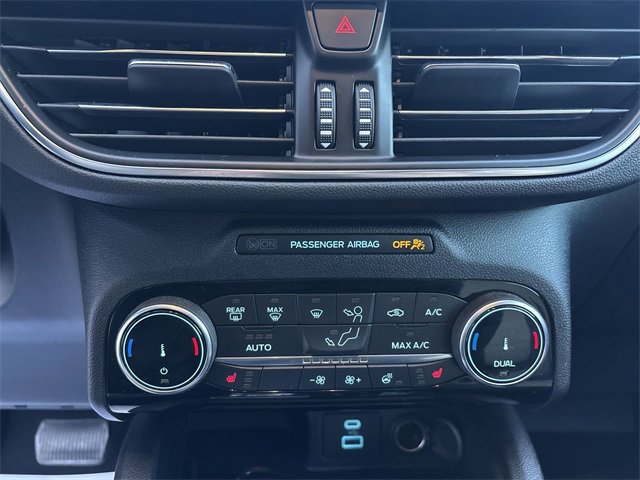 Used 2022 Ford Escape Titanium w/ Titanium Premium Package image 16