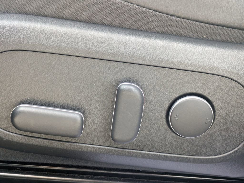 Used 2024 Hyundai Kona Limited image 21