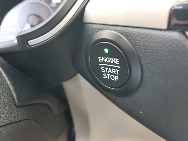 Used 2020 Ford Escape SEL image 26