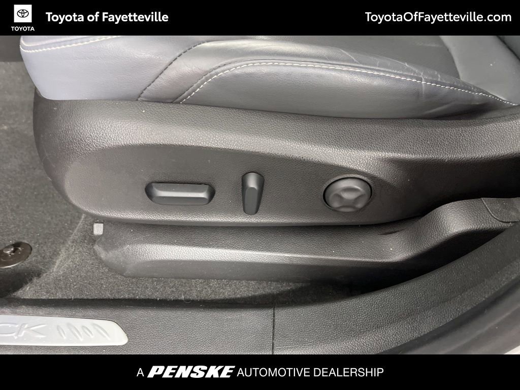 Used 2019 Buick Envision Essence image 22