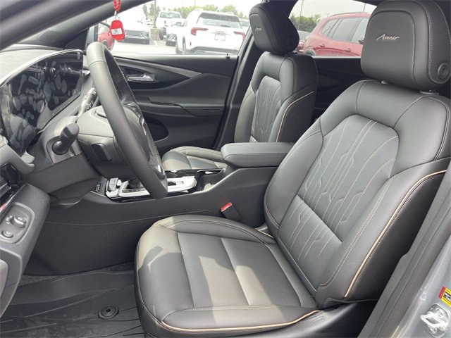 New 2025 Buick Envista Avenir image 11