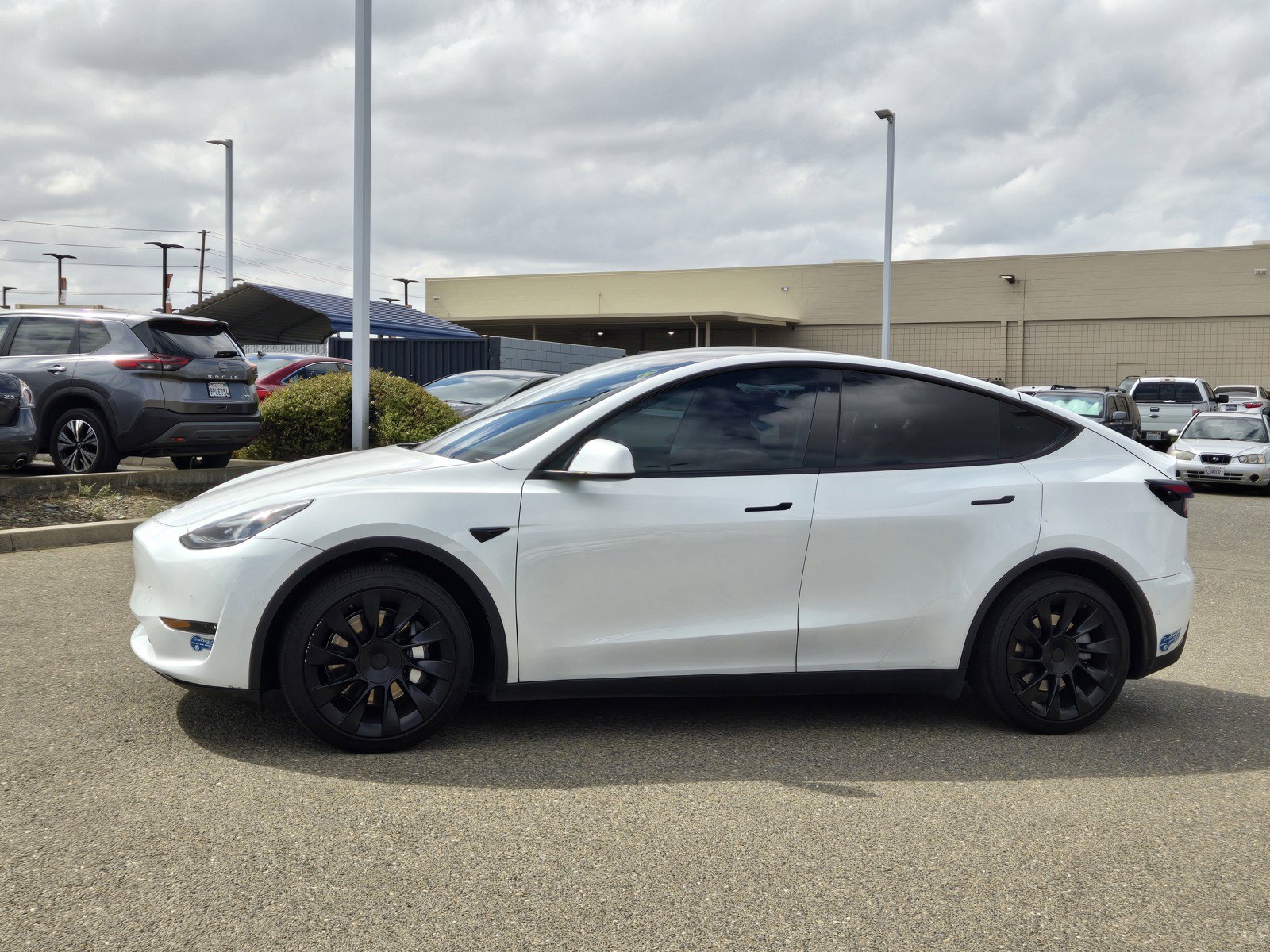 Used 2020 Tesla Model Y Long Range AWD/4WD image 7