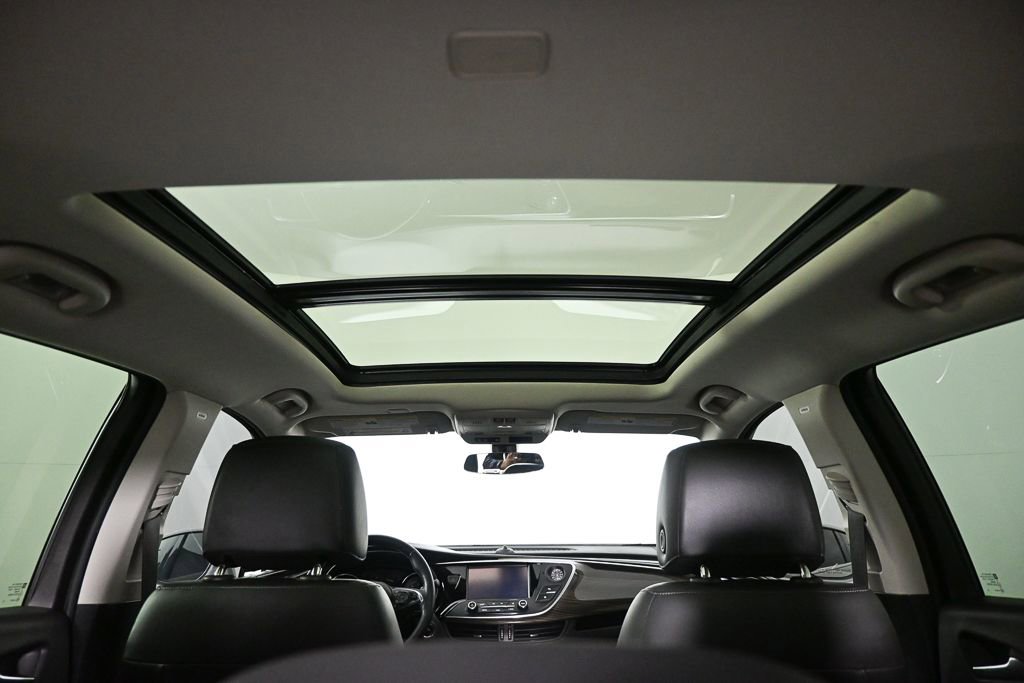 Used 2019 Buick Envision Essence image 19