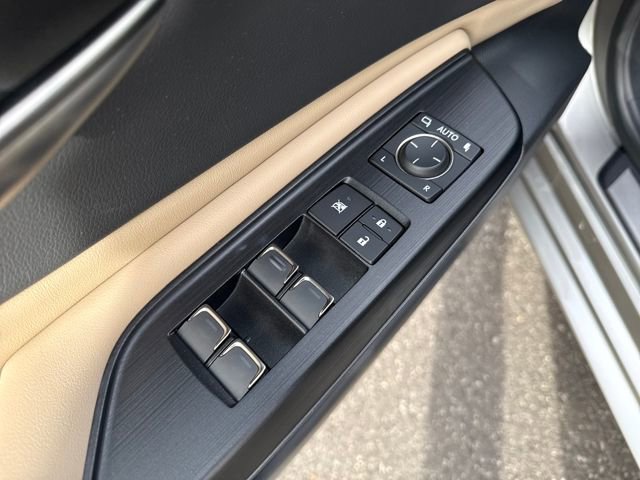 Used 2021 Lexus ES 350 w/ Premium Package image 11