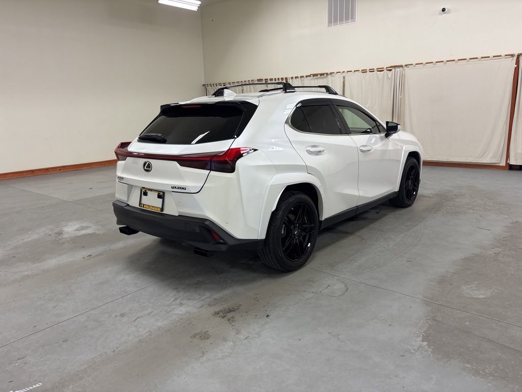 Used 2022 Lexus UX 200 w/ Premium Package FWD image 8
