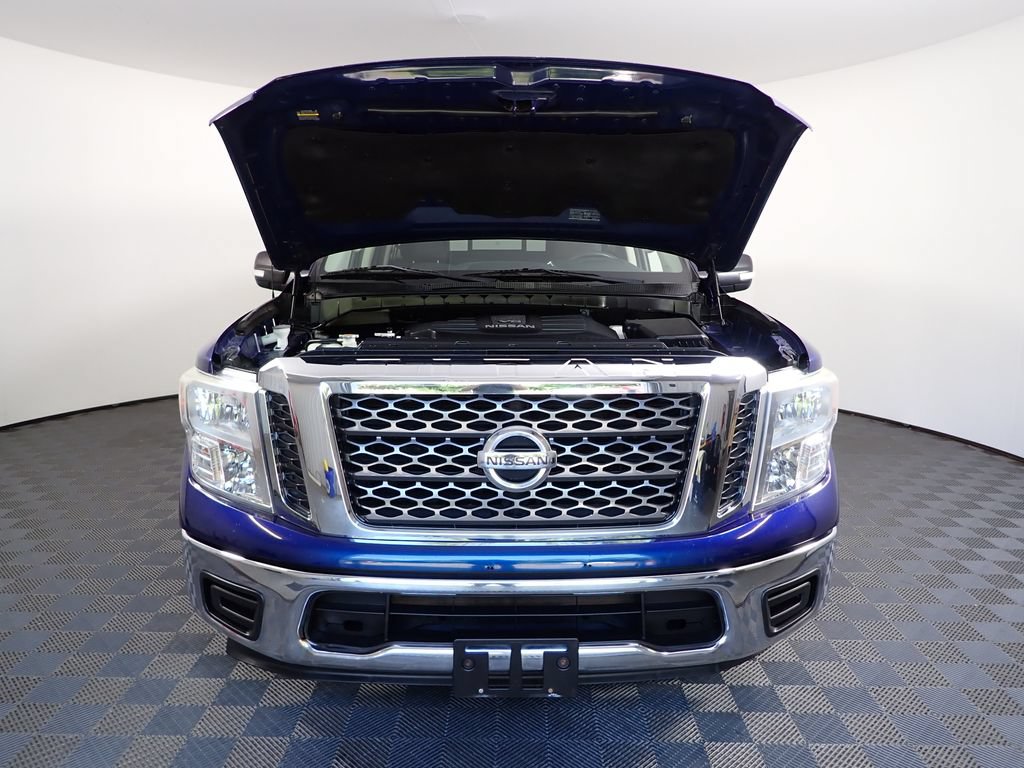 Used 2017 Nissan Titan SV RWD image 37
