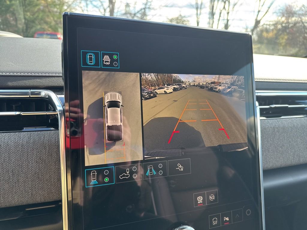 New 2026 GMC Sierra EV Elevation w/ LPO, Elevation Dark Package AWD/4WD image 18