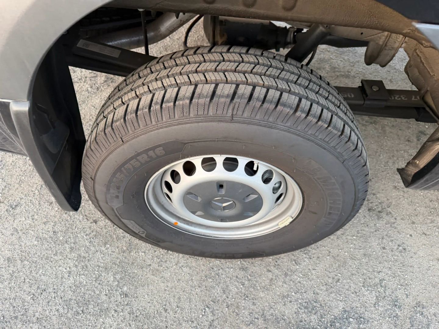 Used 2022 Mercedes-Benz Sprinter 2500 image 29