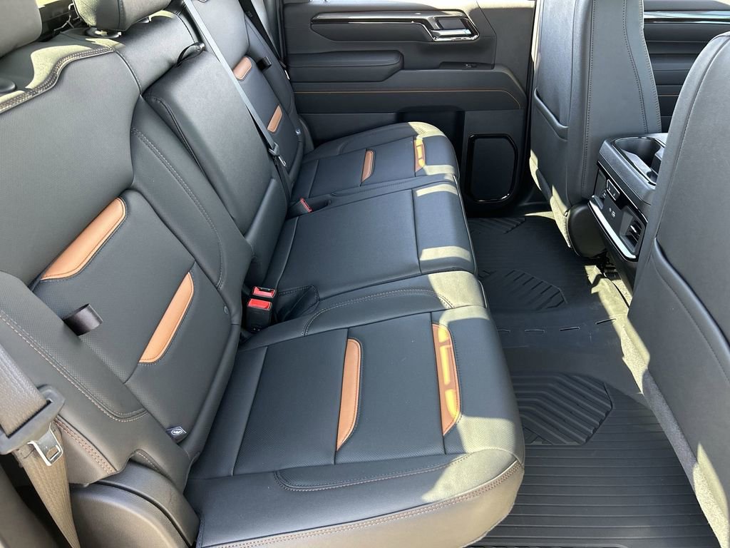 New 2026 GMC Sierra 2500 AT4 w/ Technology Package AWD/4WD image 26